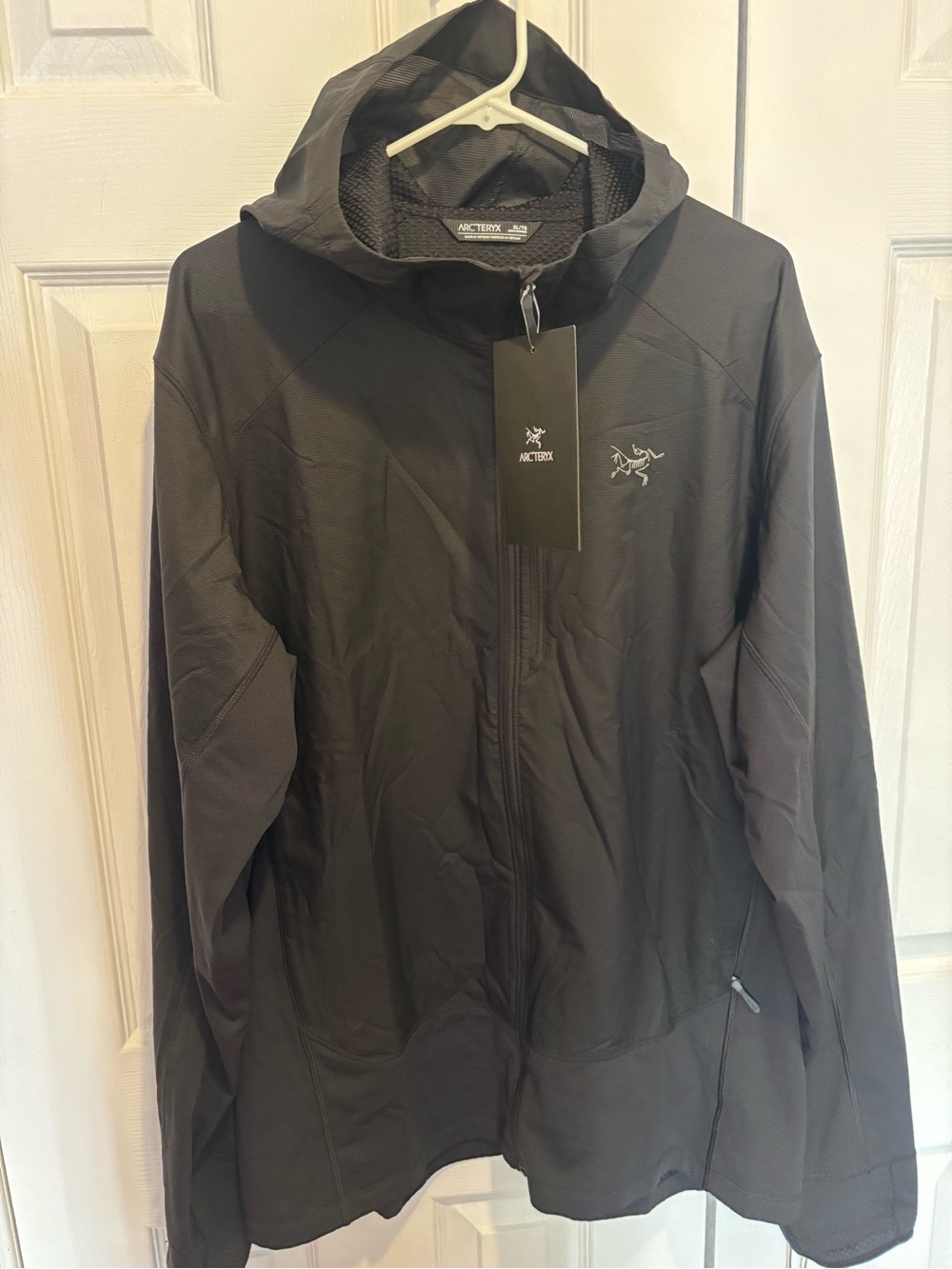 Arc'teryx Men’s Black Delta Hybrid Jacket XL